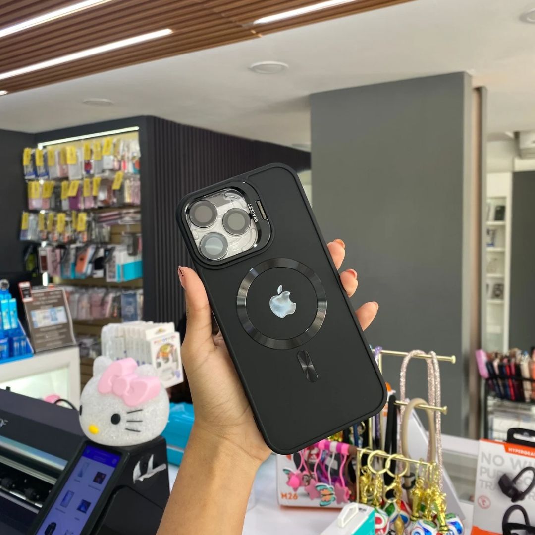 Funda Para iPhone Magnética Con Protectores En Camara